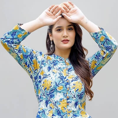 Tops & Blouses